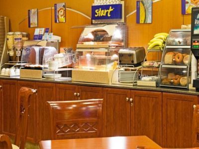Express By Ihg Grande Prairie